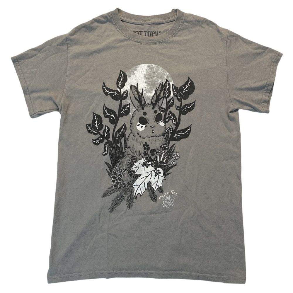 HOT TOPIC unisex moon jackalope tee by norden tale, XS.